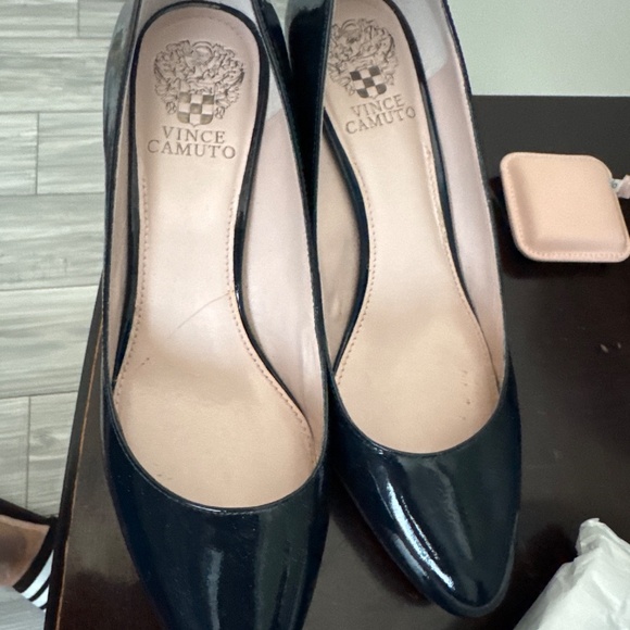 Vince Camuto Heel (worn once) - Picture 5 of 6